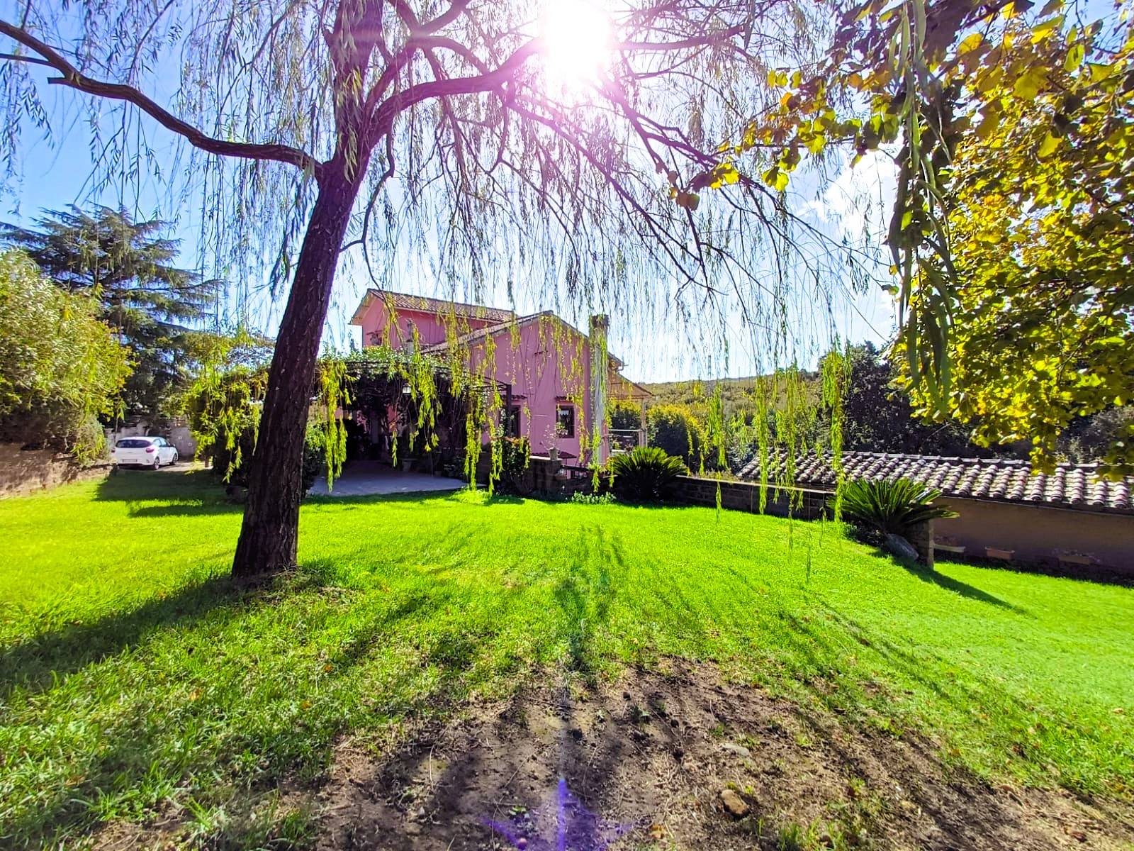 Casale in vendita a Caprarola