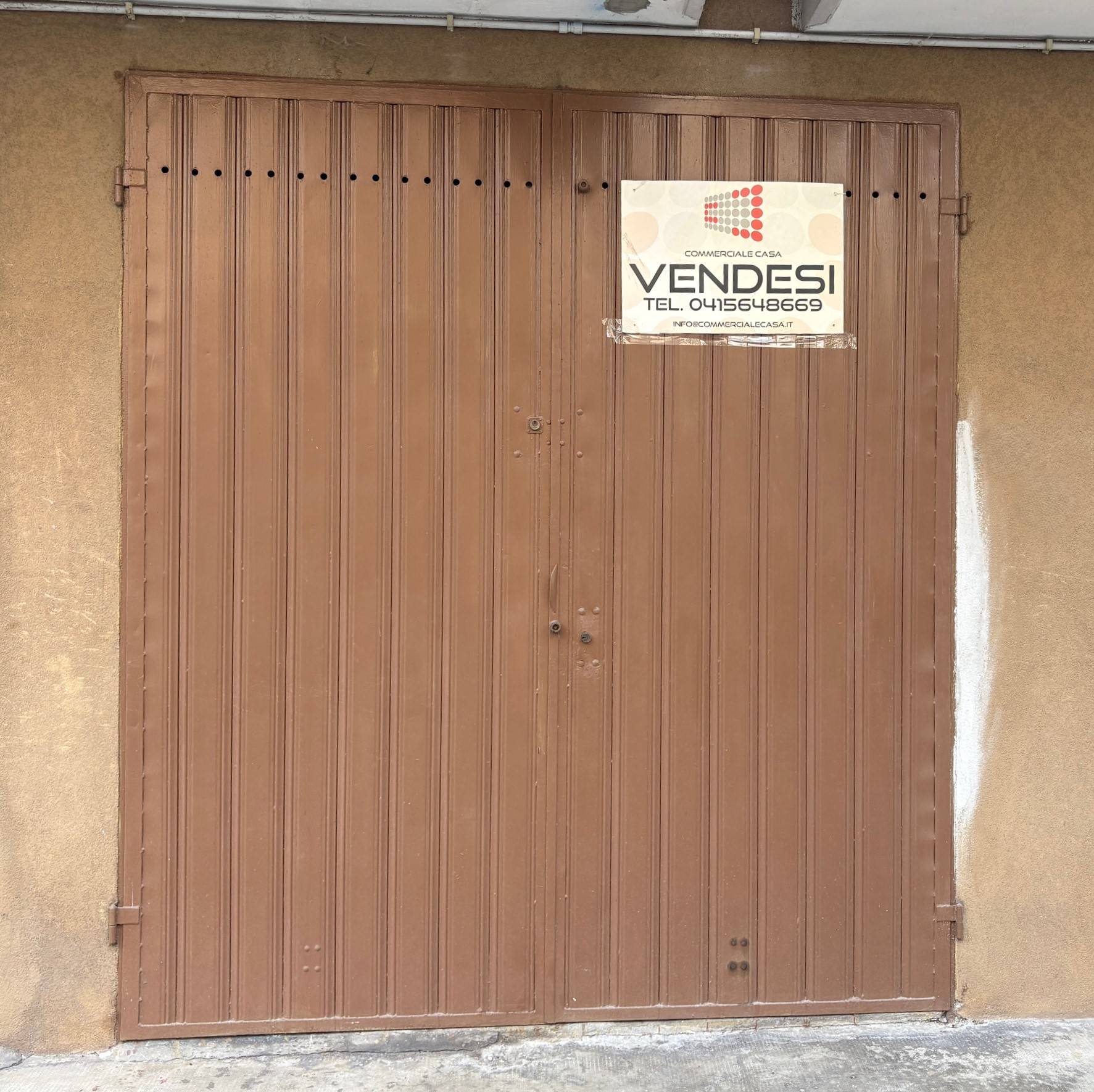 Box o garage in vendita a Venezia