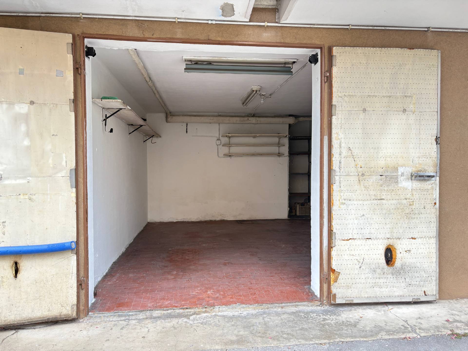 Box o garage in vendita a Venezia