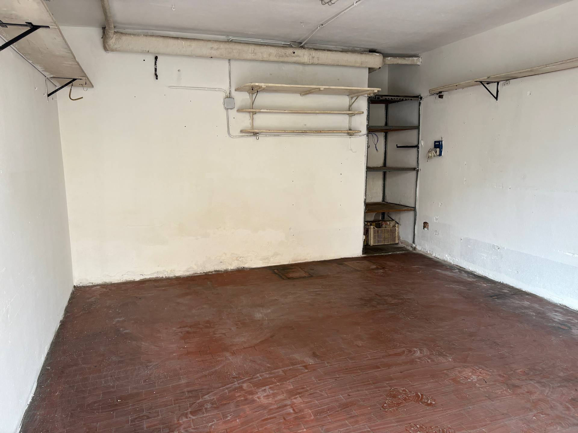 Box o garage in vendita a Venezia