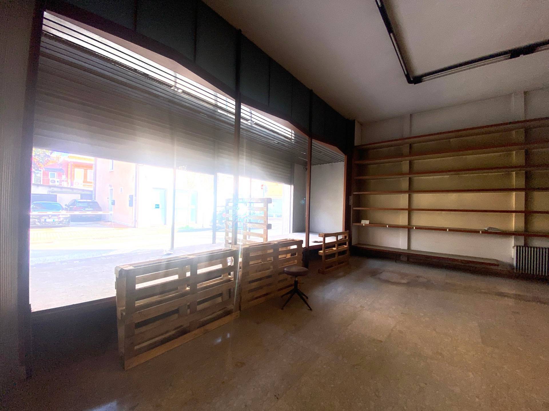 Locale commerciale in affitto a Venezia, Mestre