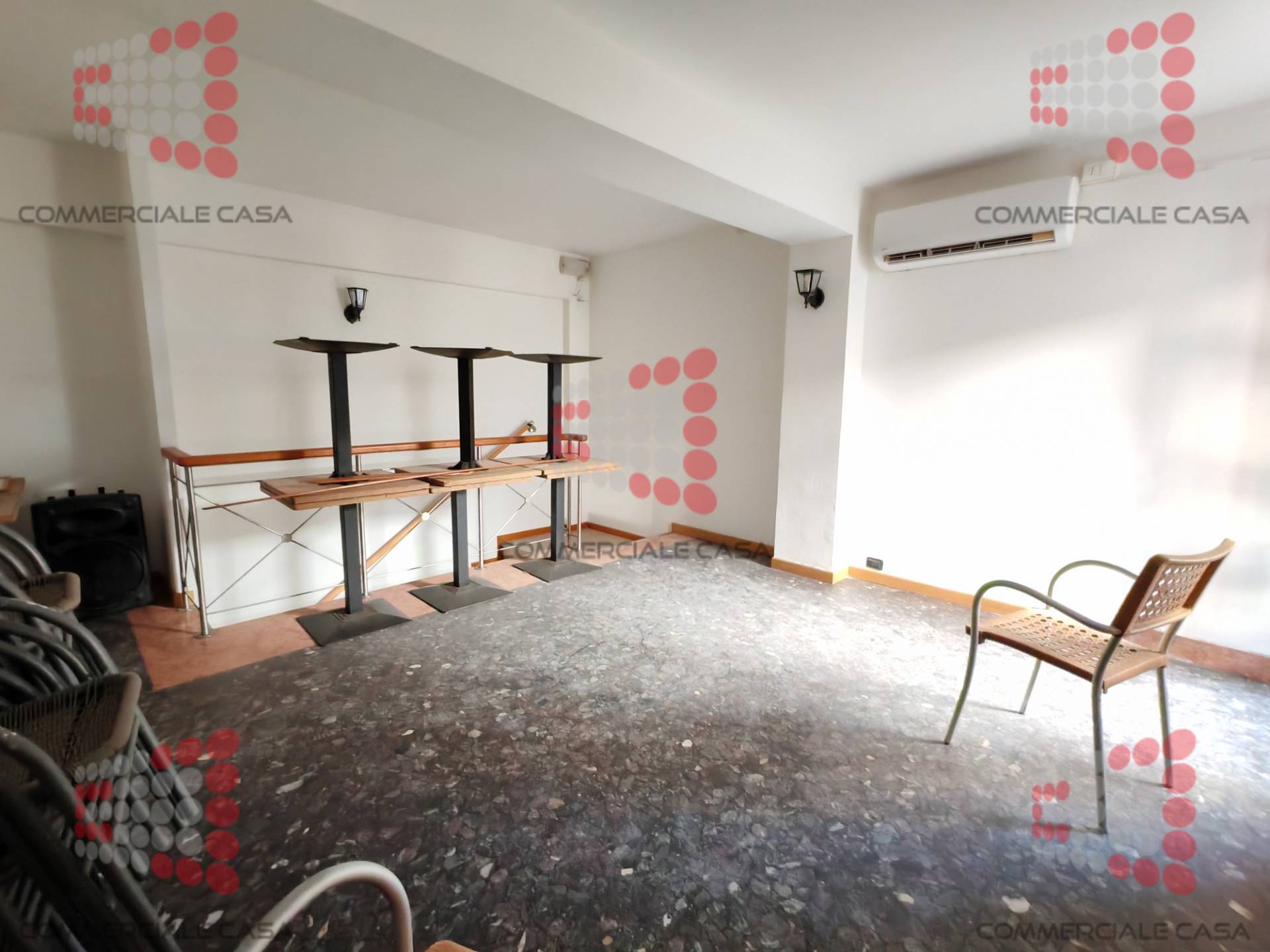 Locale commerciale in vendita a Venezia, Mestre