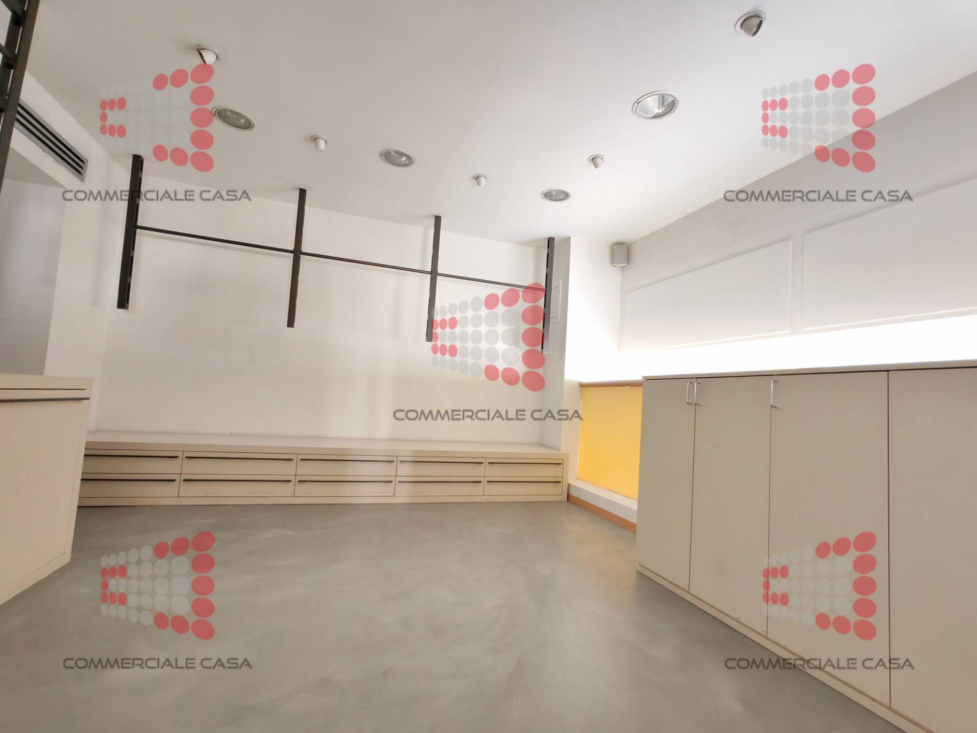 Locale commerciale in affitto a Venezia, Mestre