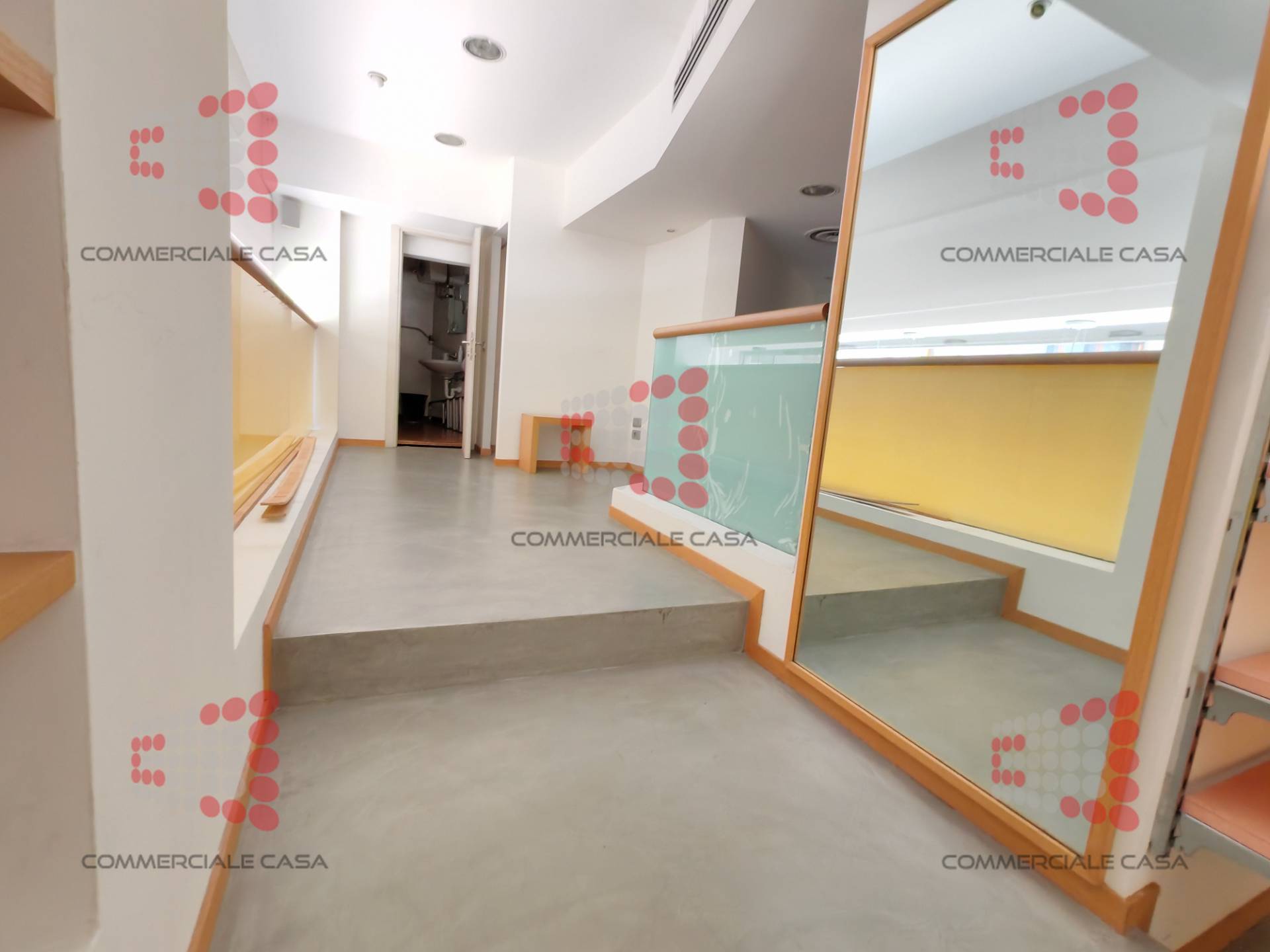 Locale commerciale in affitto a Venezia, Mestre