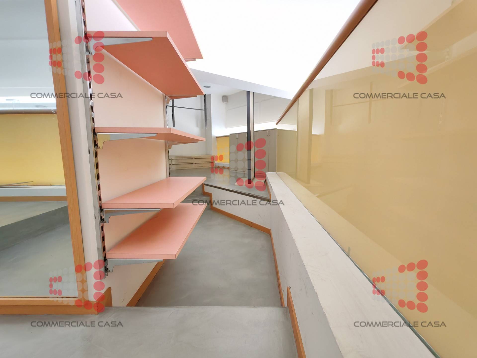 Locale commerciale in affitto a Venezia, Mestre