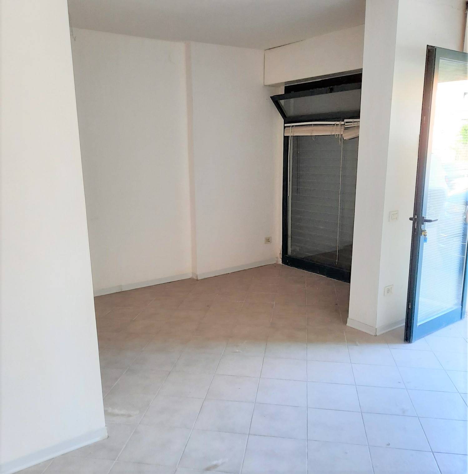 Locale commerciale in vendita a Venezia, Marghera