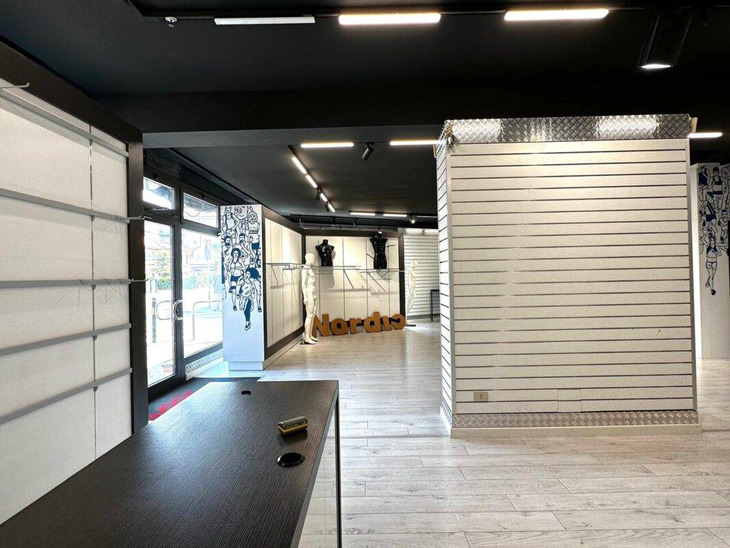 Locale commerciale in vendita a Martellago