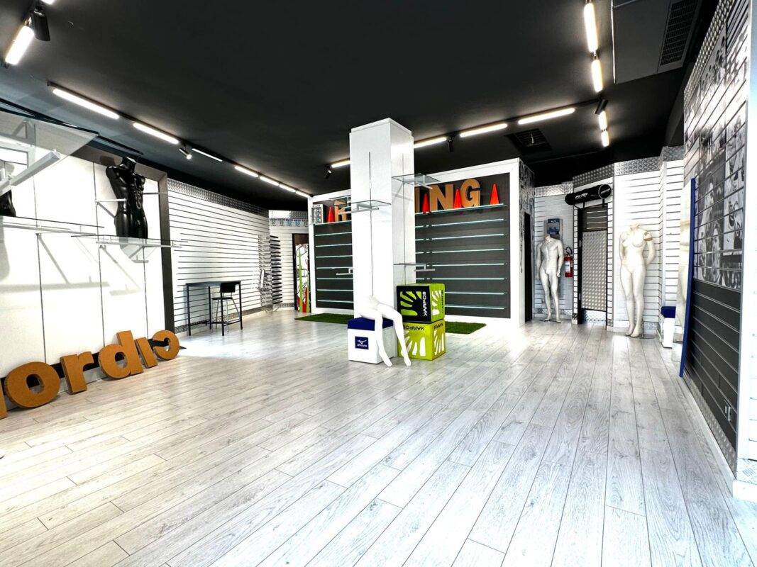 Locale commerciale in vendita a Martellago