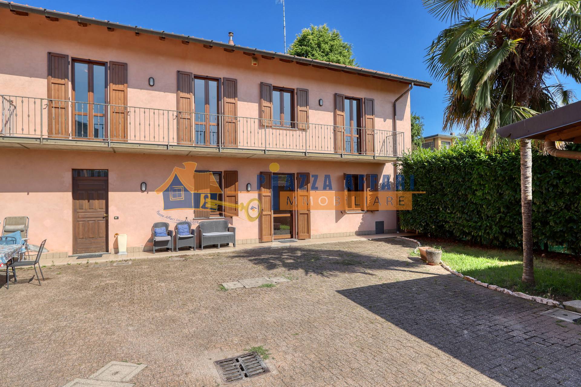 Porzione di Casa Terra / Cielo in vendita a Carnago