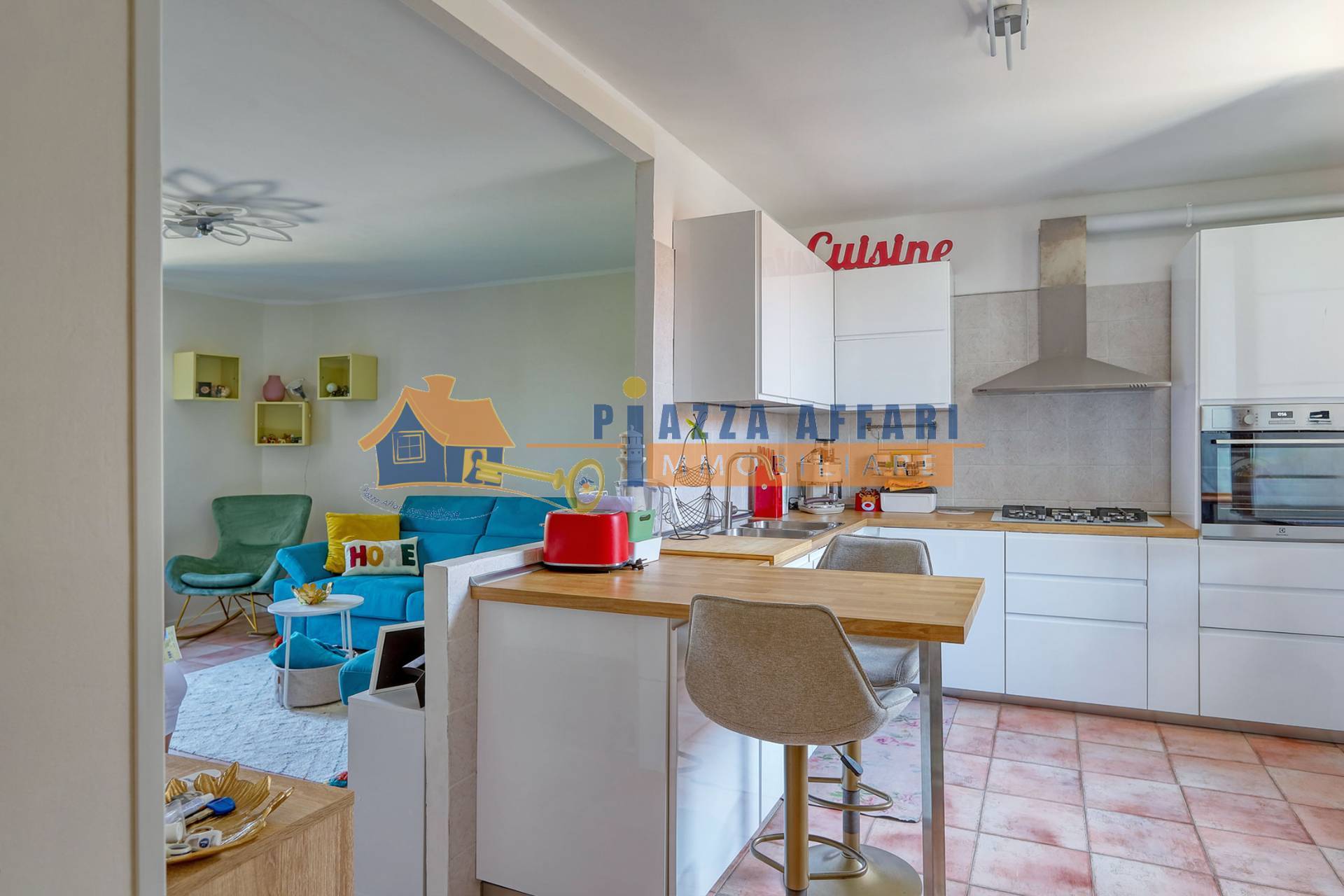 Appartamento in vendita a Caronno Varesino