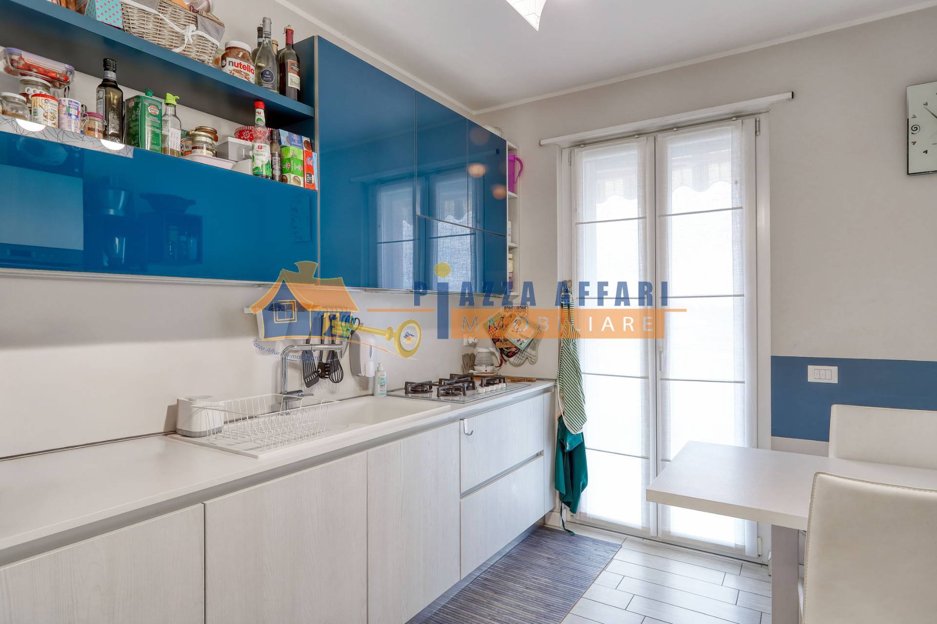 Appartamento in vendita a Carnago, Rovate