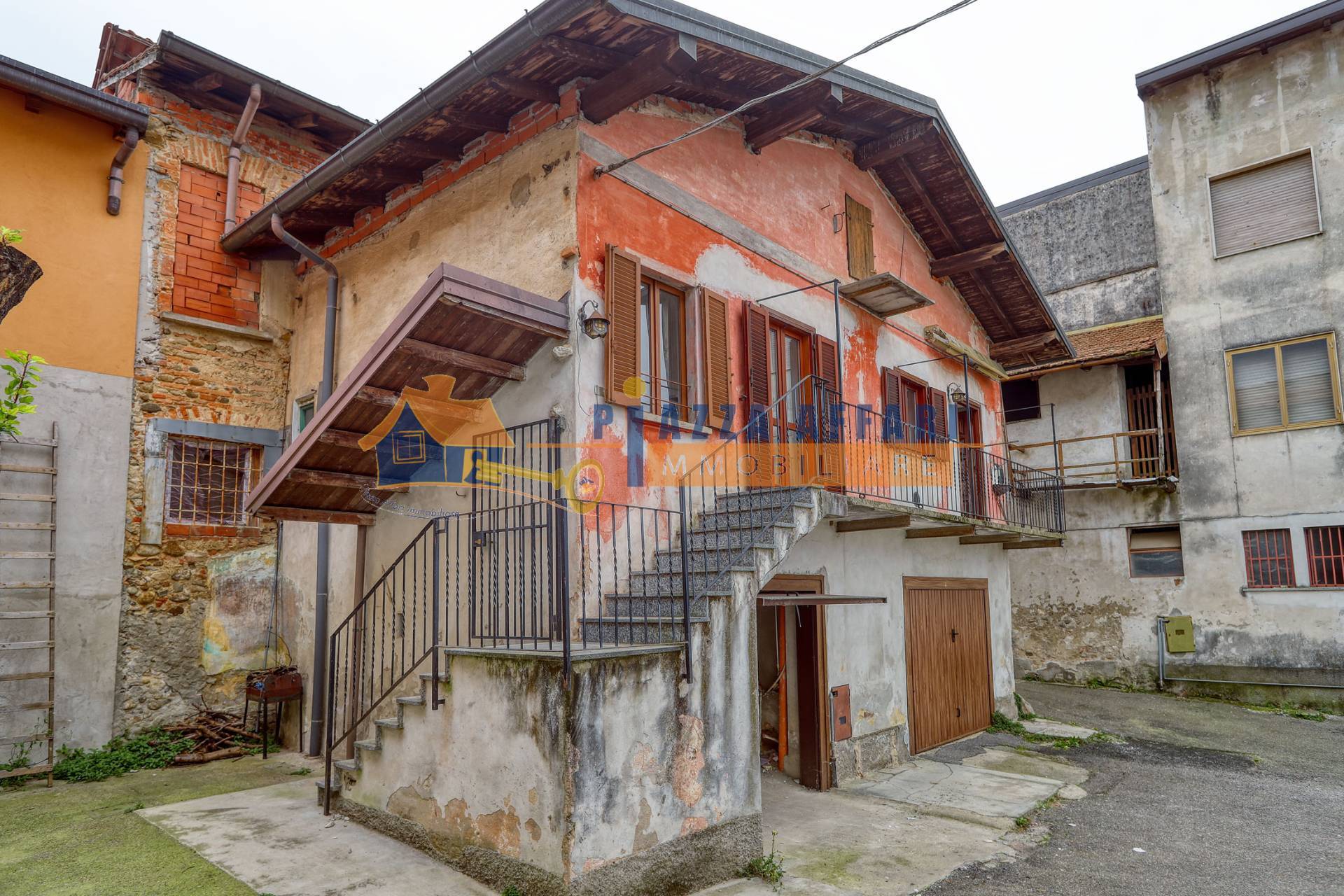 Porzione di Casa Terra / Cielo in vendita a Caronno Varesino