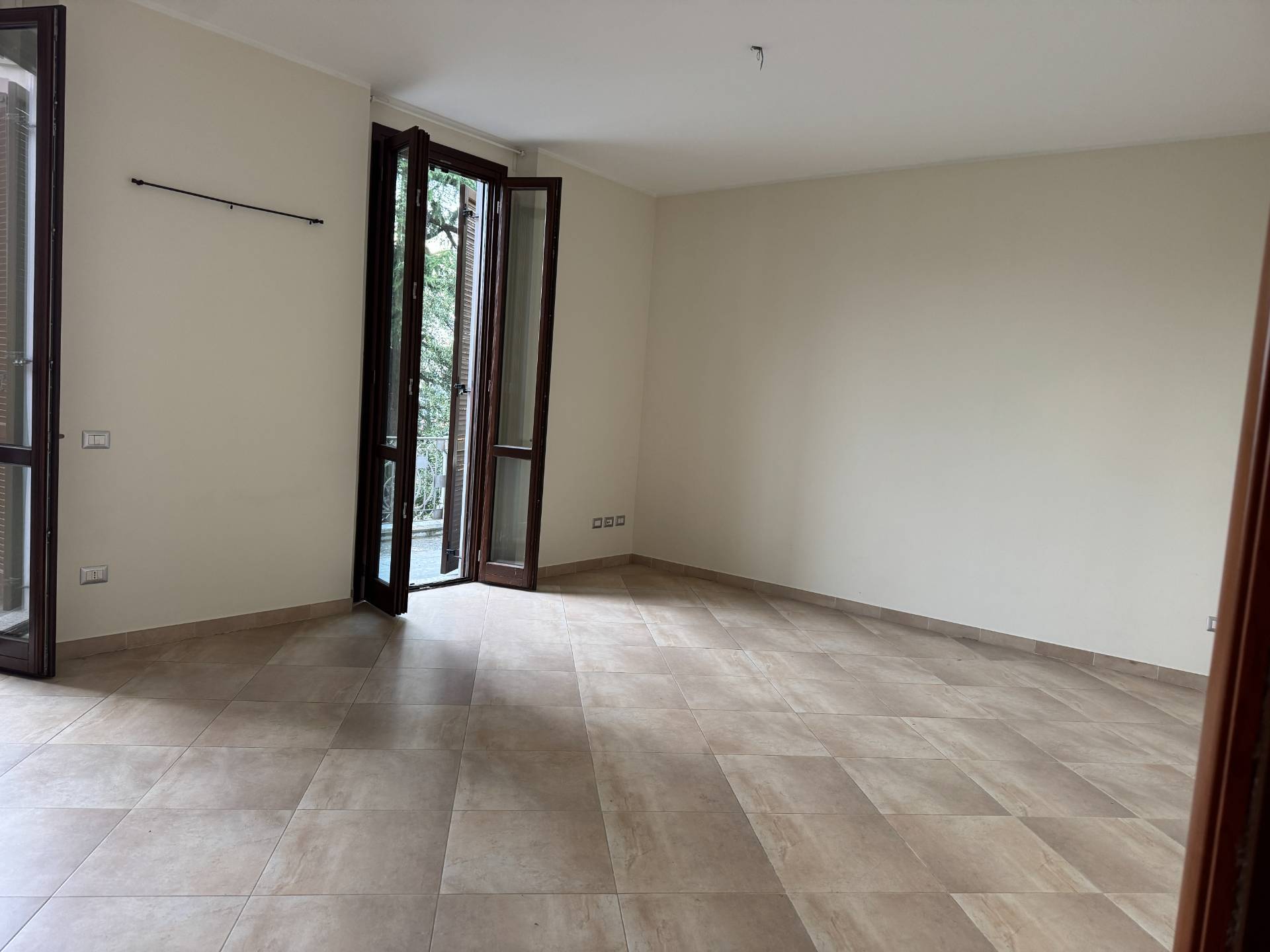 Appartamento in affitto a Caronno Varesino