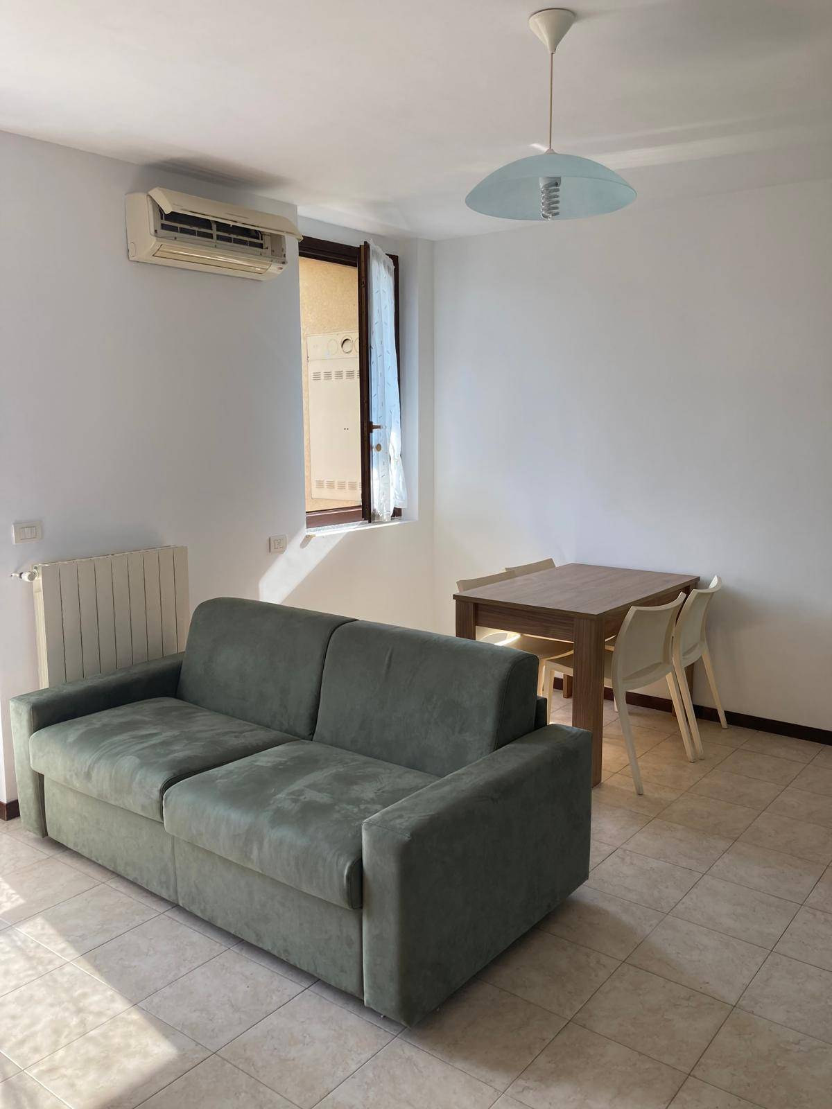 Appartamento in affitto a Cardano al Campo