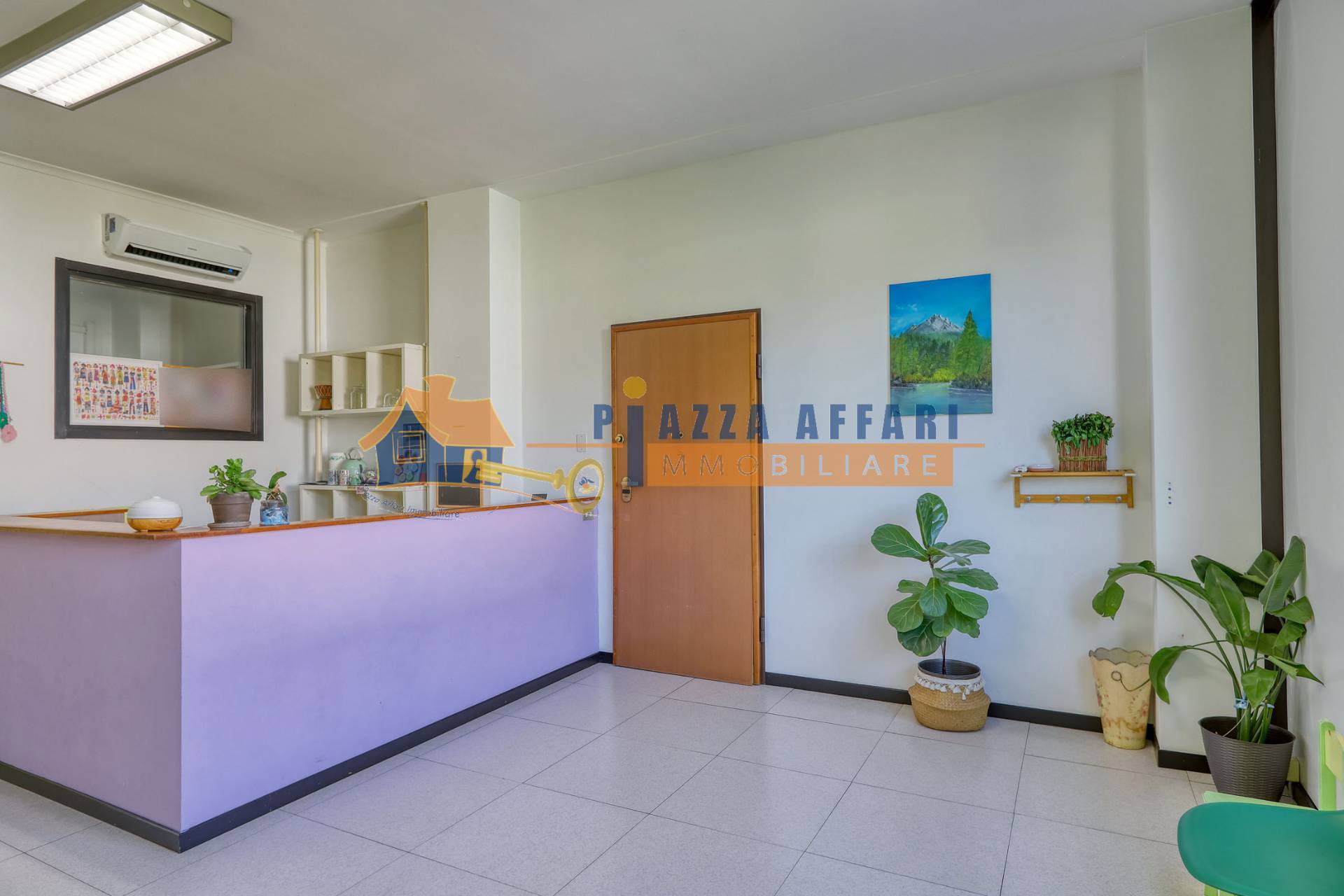 Locale commerciale in vendita a Castiglione Olona