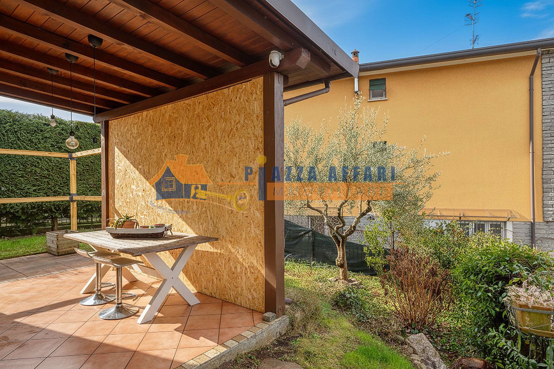 Villette a schiera in vendita a Solbiate Arno