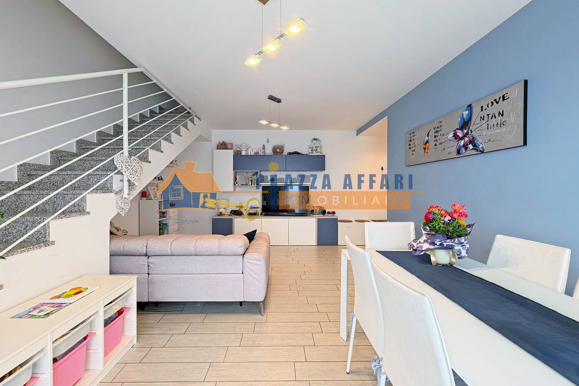 Appartamento in vendita a Carnago, Rovate