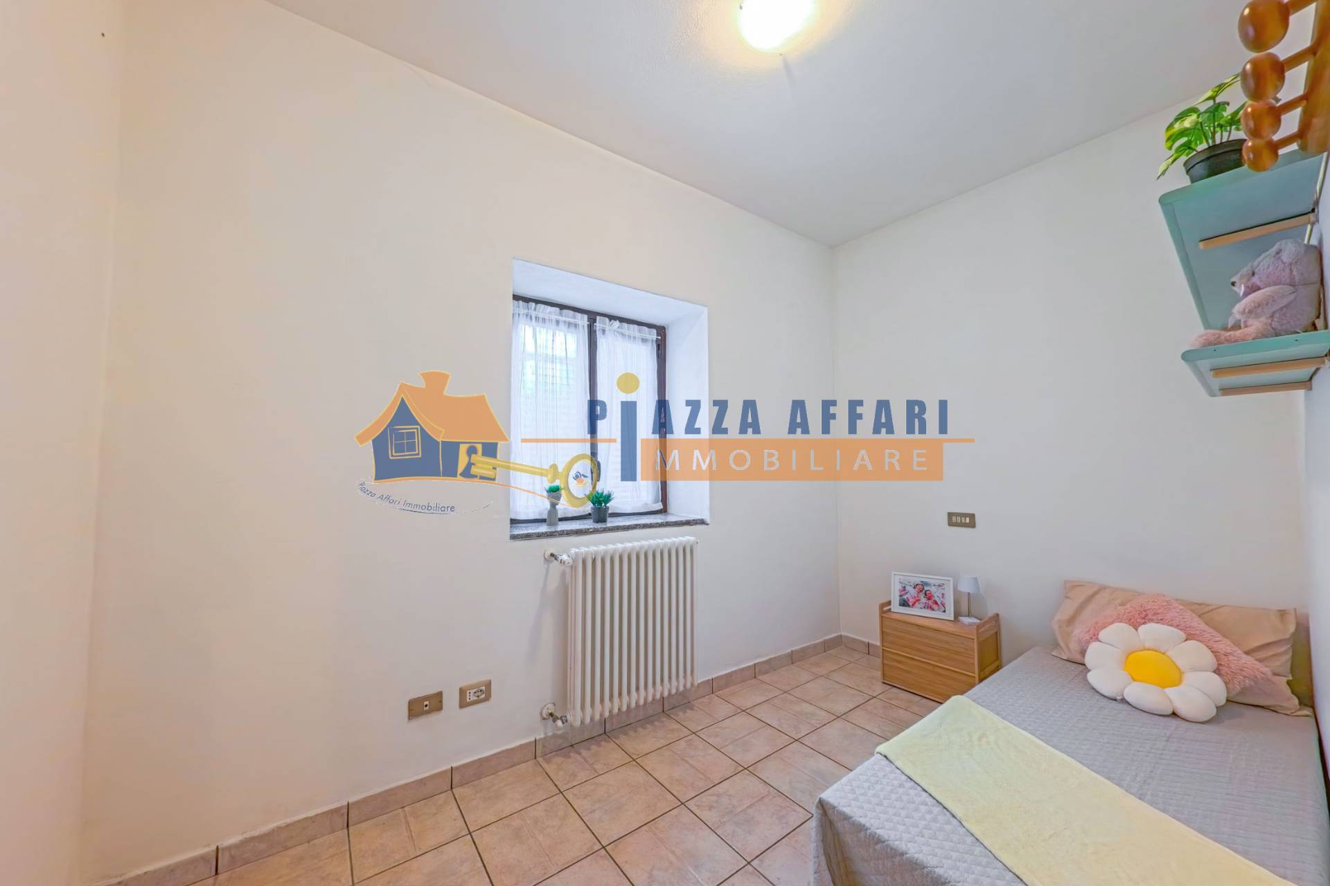 Appartamento in vendita a Caronno Varesino, Travaino