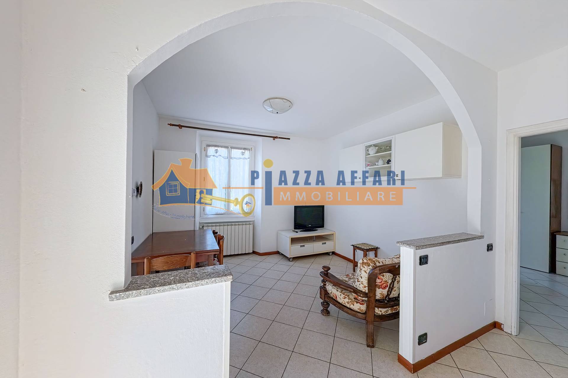 Appartamento in vendita a Caronno Varesino