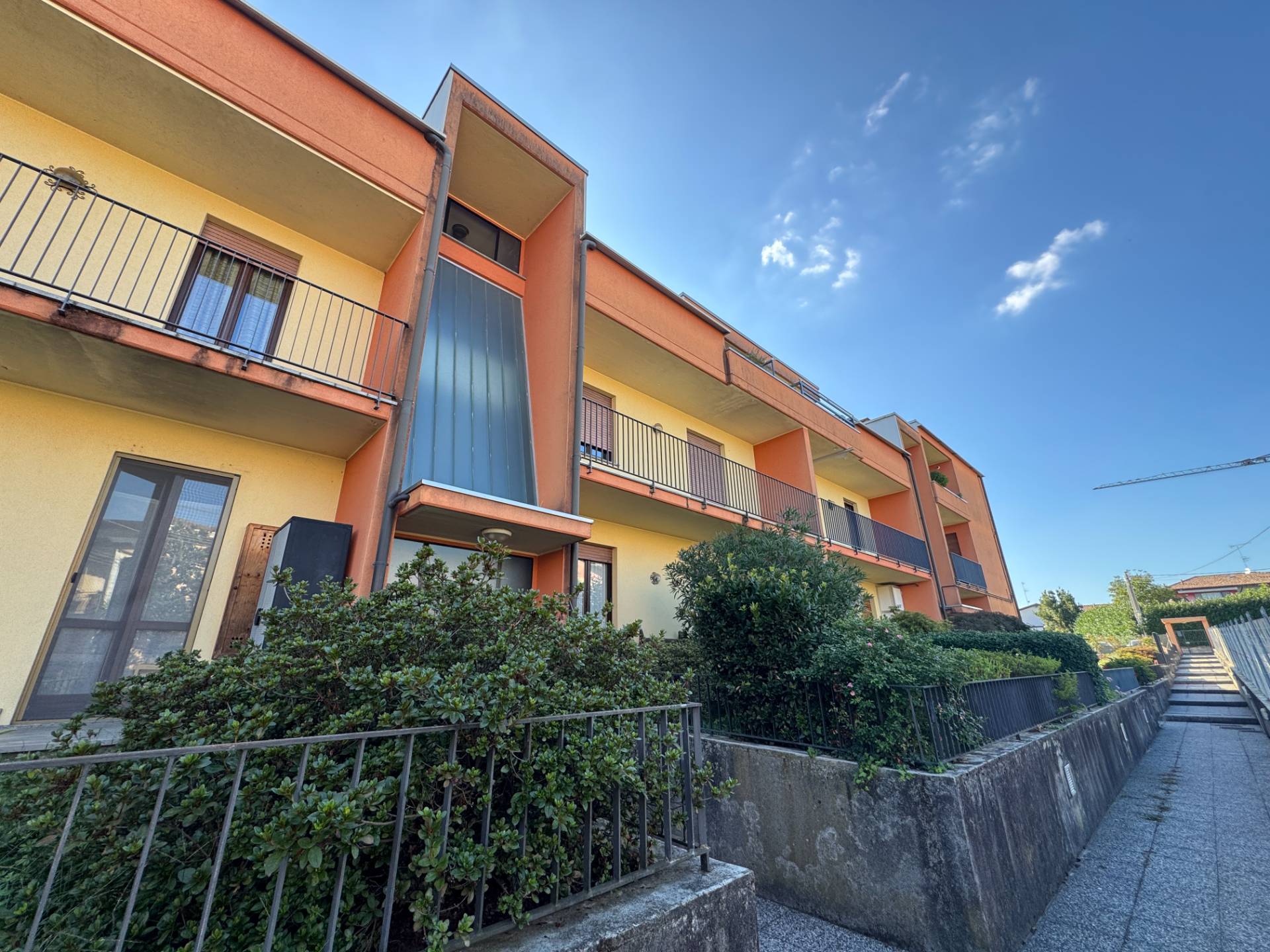 Appartamento in affitto a Carnago, Palazzetto