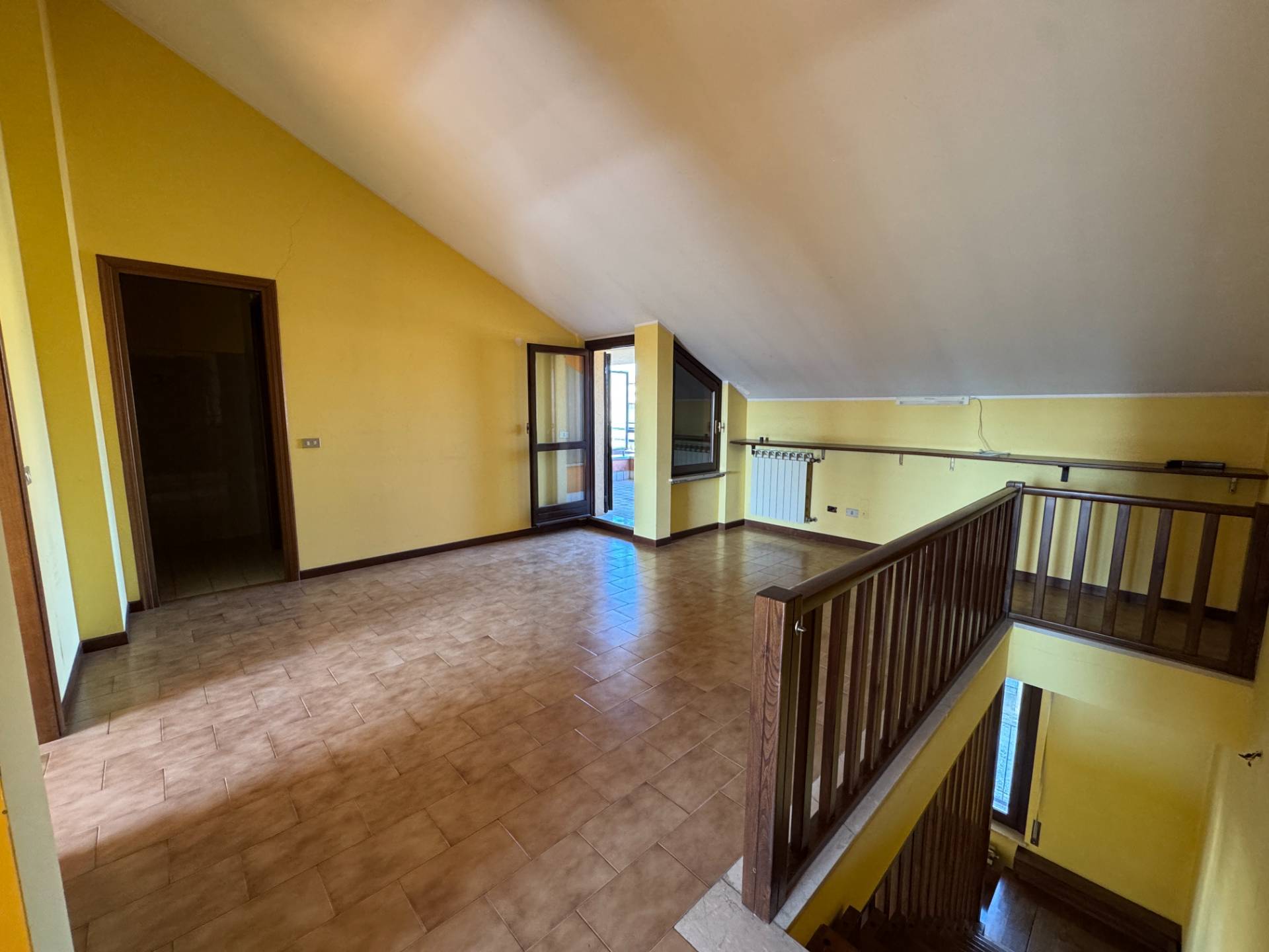 Appartamento in affitto a Carnago, Palazzetto