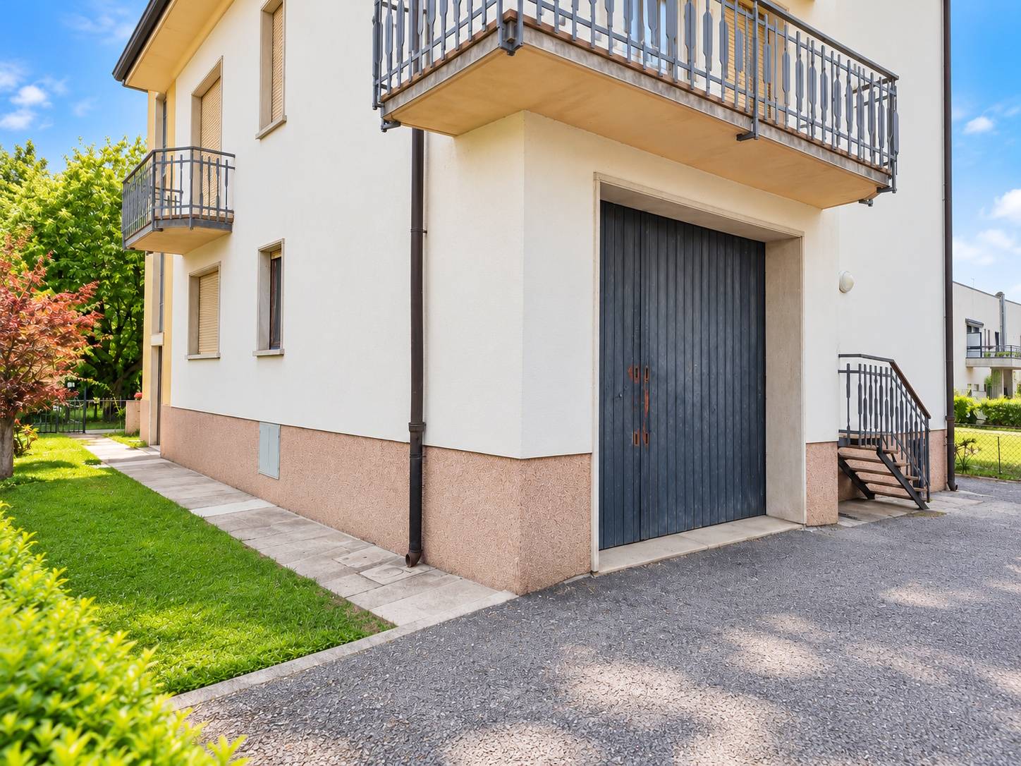 Box o garage in vendita a Azzate