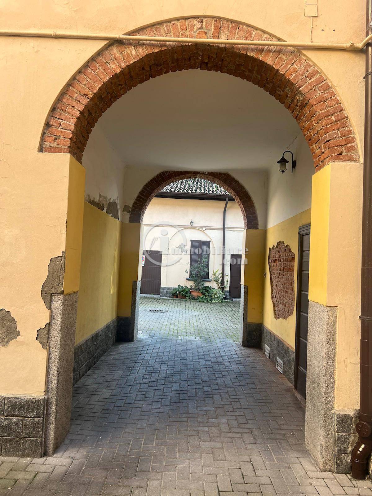 Appartamento in vendita a Corsico, centro via cavour