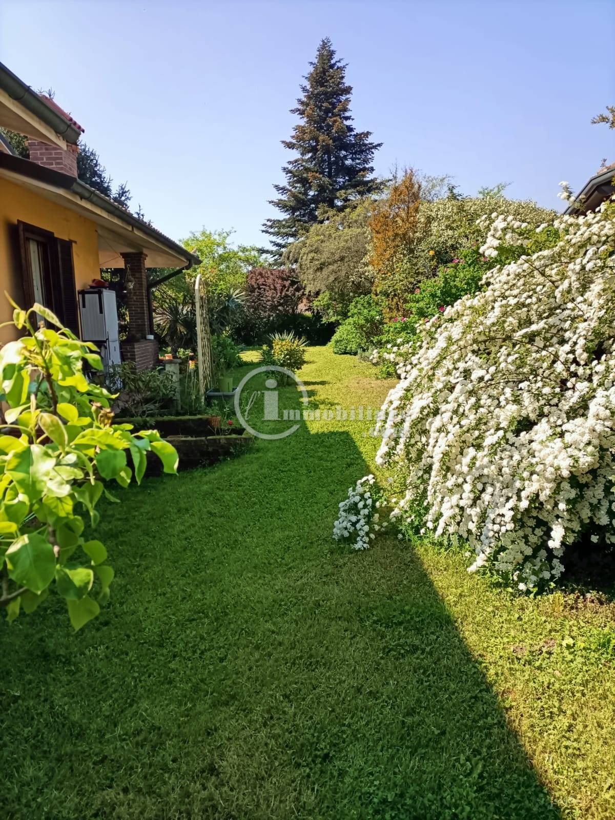 Villa Singola in vendita a Carpiano