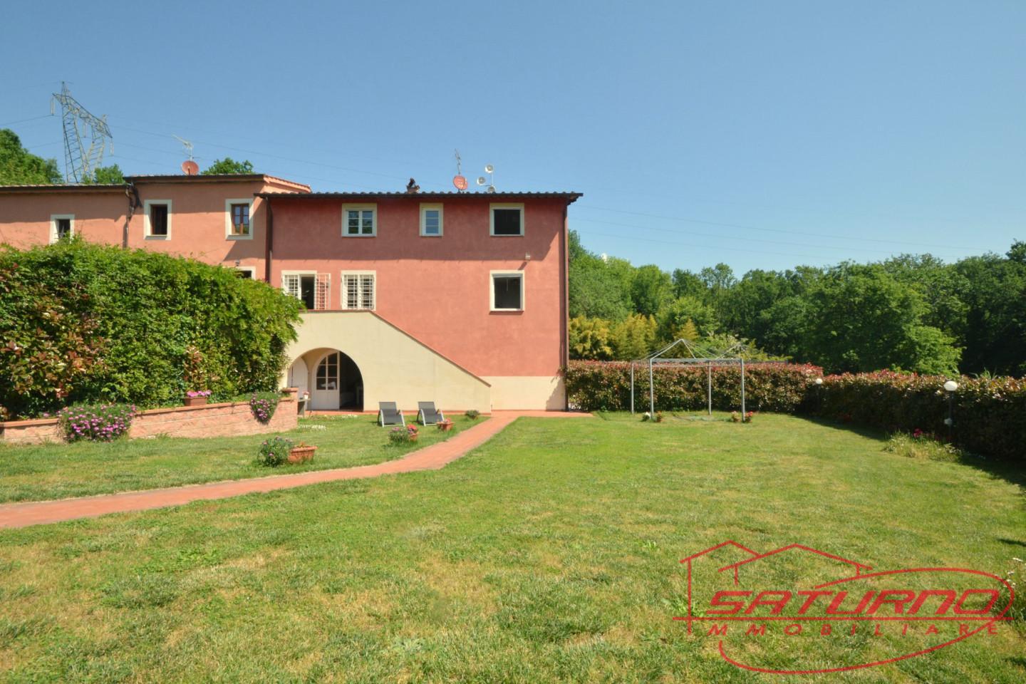 Rustico con giardino, Capannori gragnano