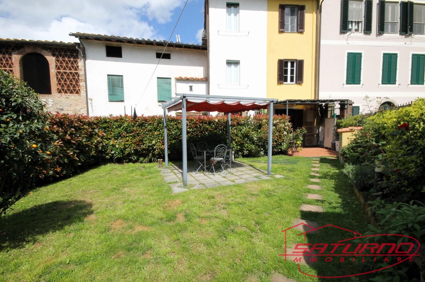 Casa indipendente con giardino, Lucca san donato