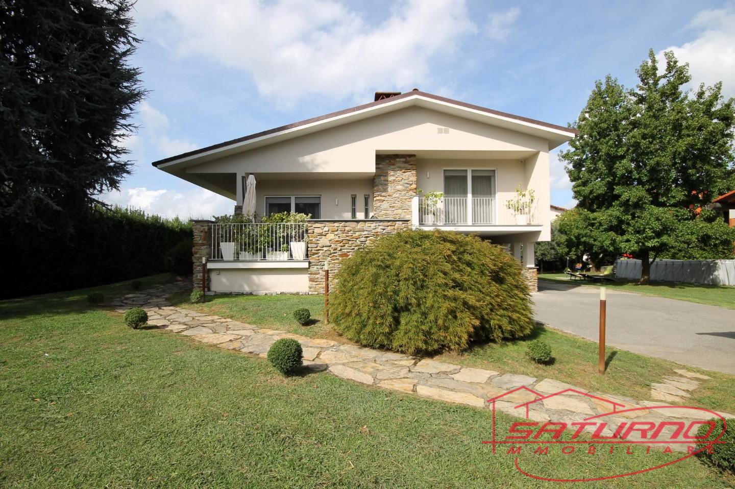 Villa con giardino, Capannori marlia