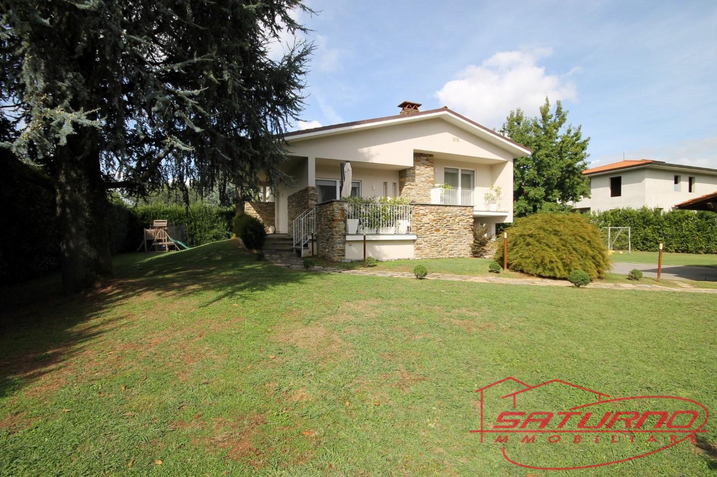 Villa con giardino, Capannori marlia