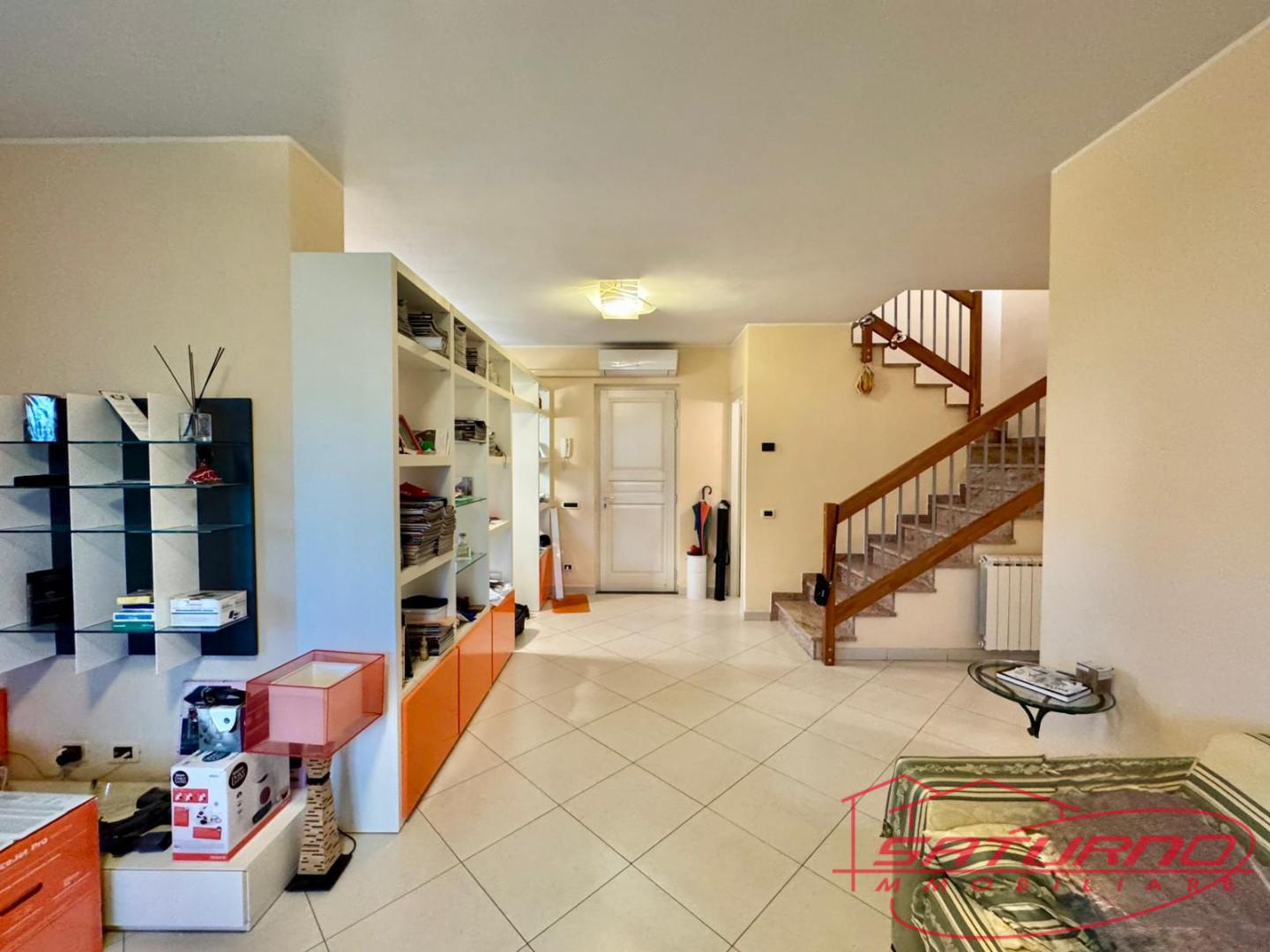 Villa con giardino, Capannori lammari