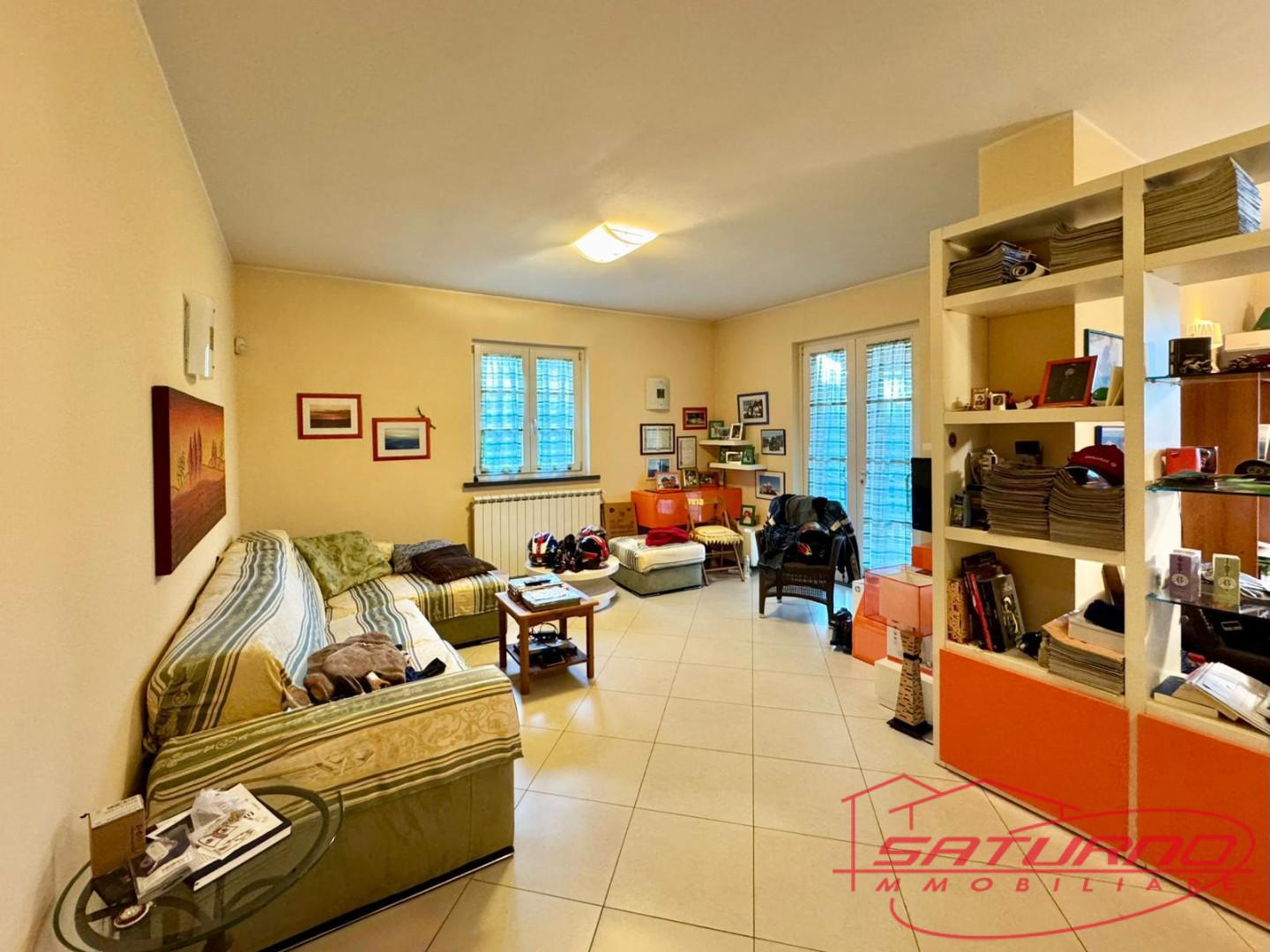 Villa con giardino, Capannori lammari