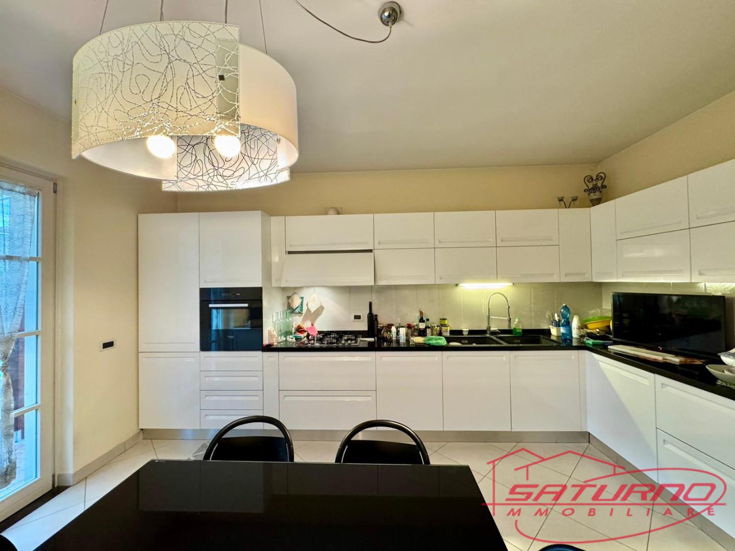 Villa con giardino, Capannori lammari