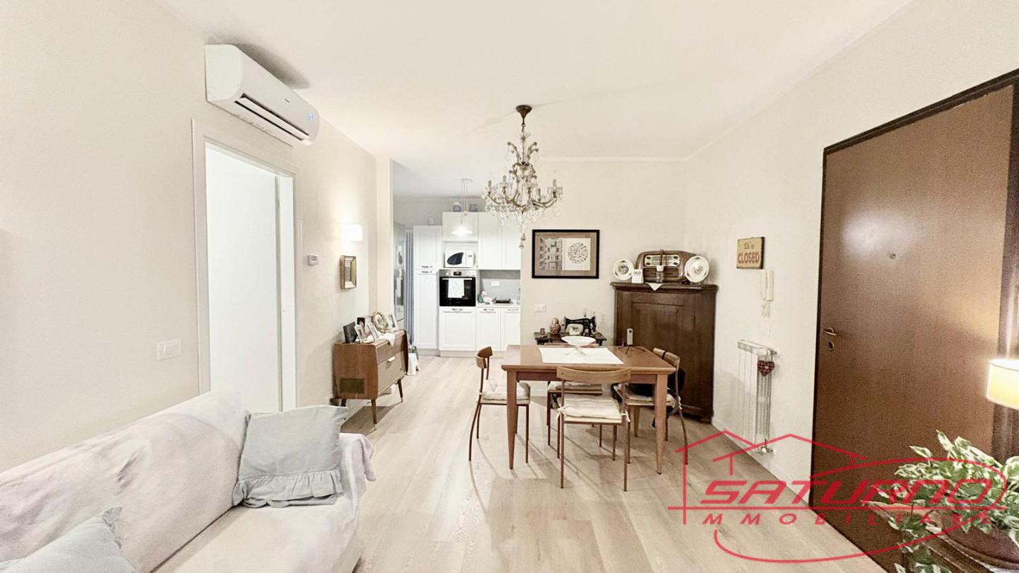 Quadrilocale ristrutturato, Lucca sant'anna