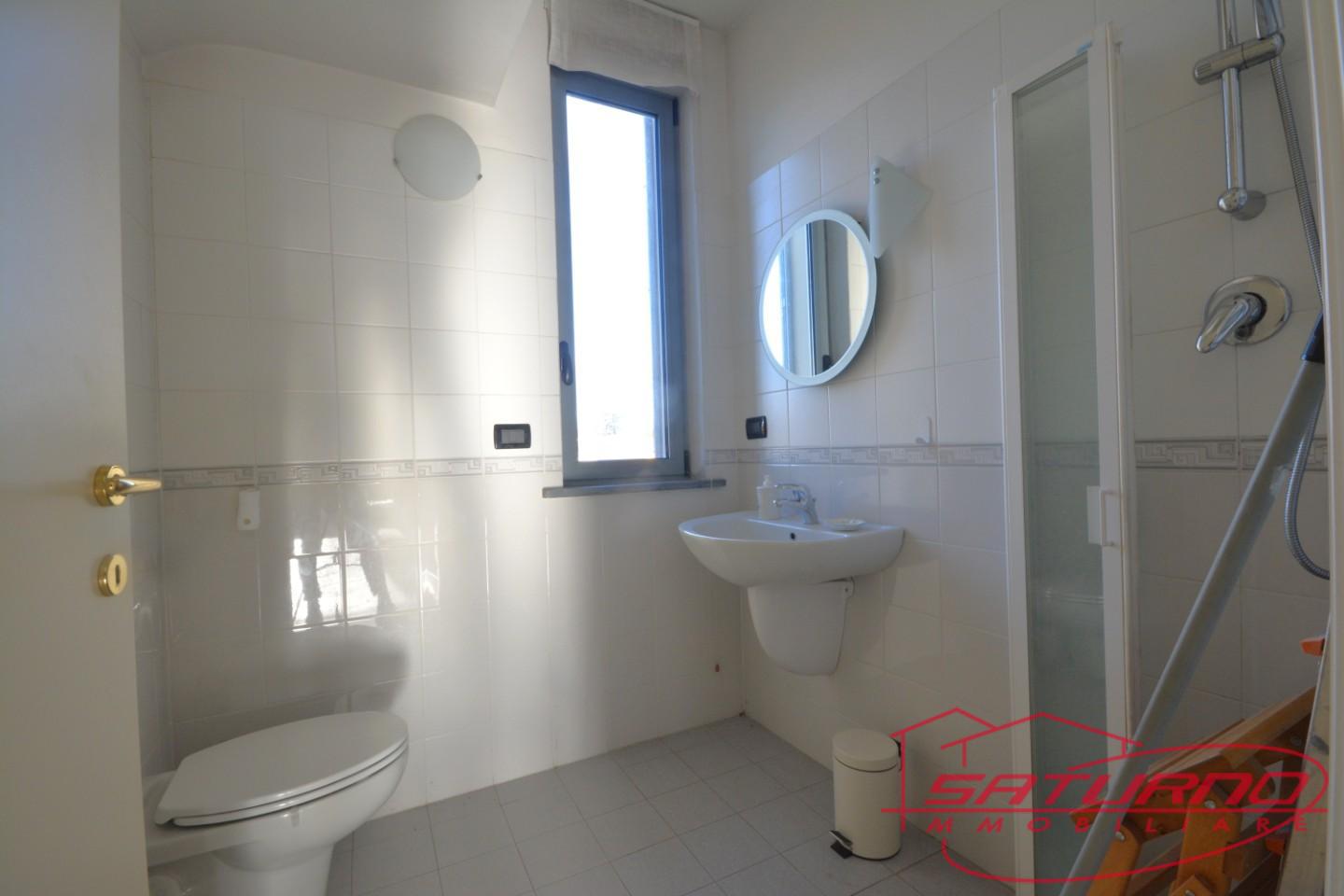 Ufficio in vendita, Lucca arancio