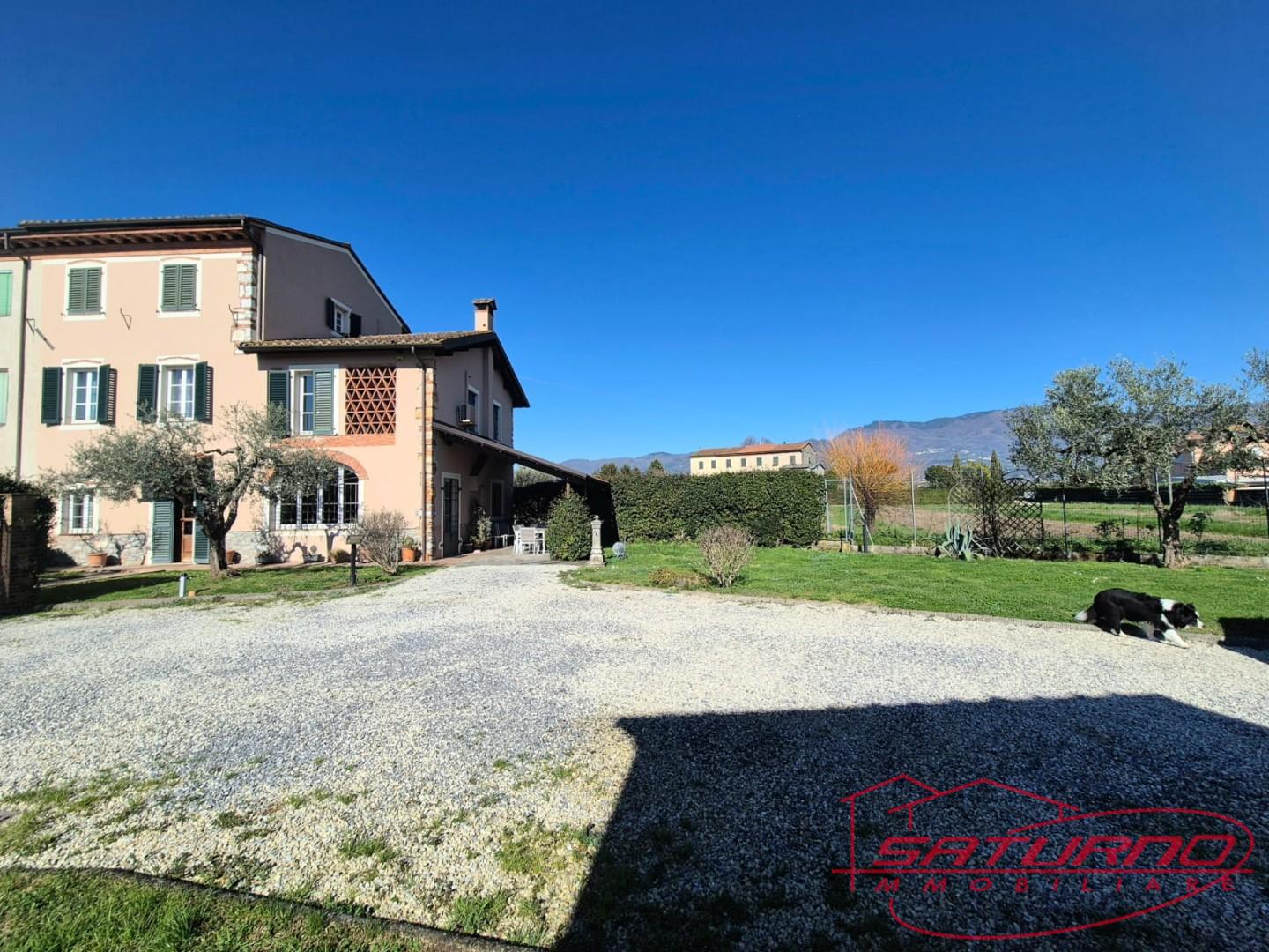 Rustico con giardino, Lucca san cassiano a vico