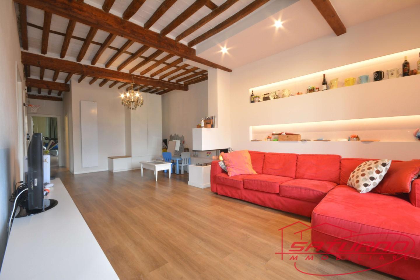 Appartamento in vendita, Lucca centro storico