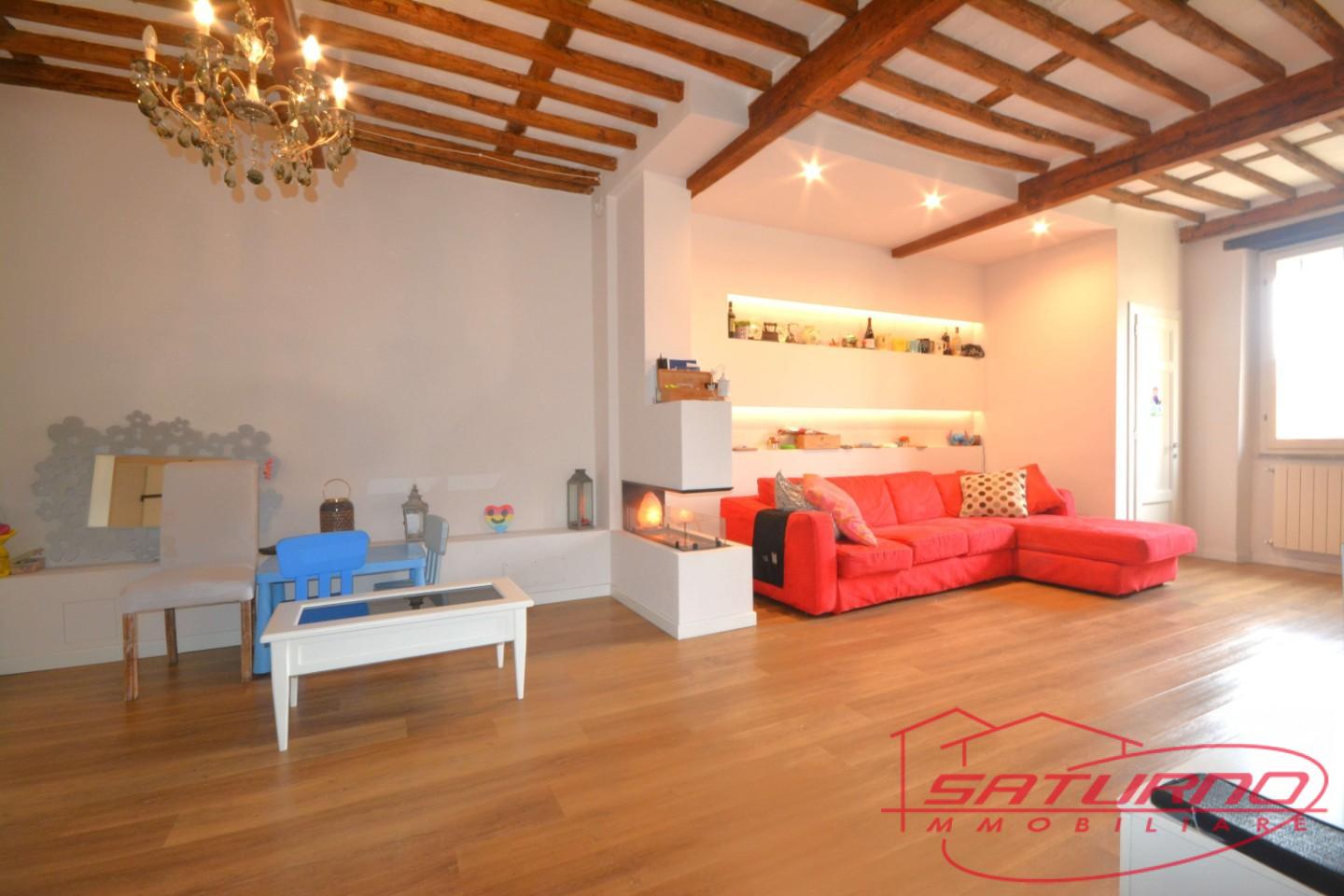 Appartamento in vendita, Lucca centro storico