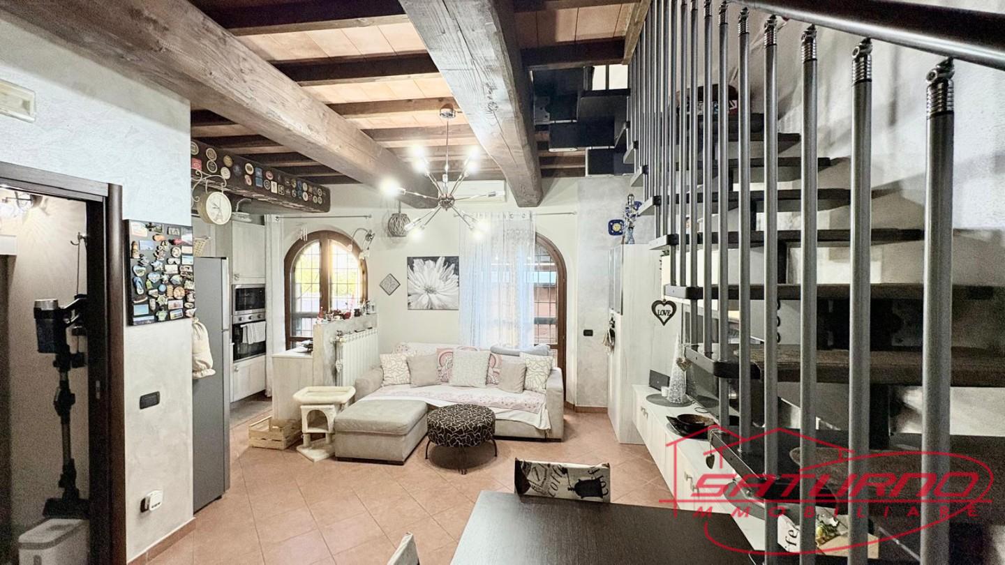 Villa con giardino, Capannori zone