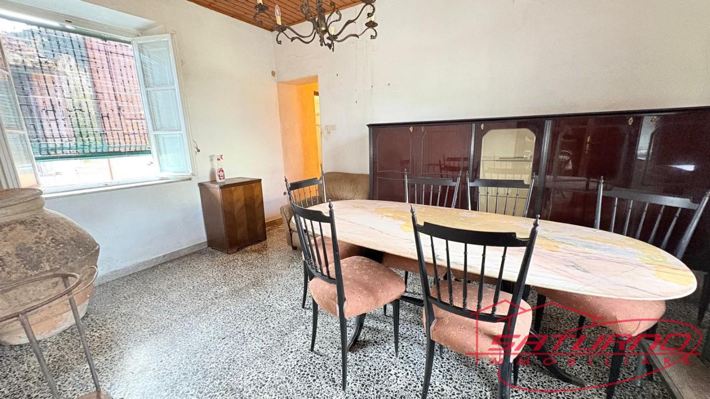 Quadrilocale con giardino, Lucca cerasomma