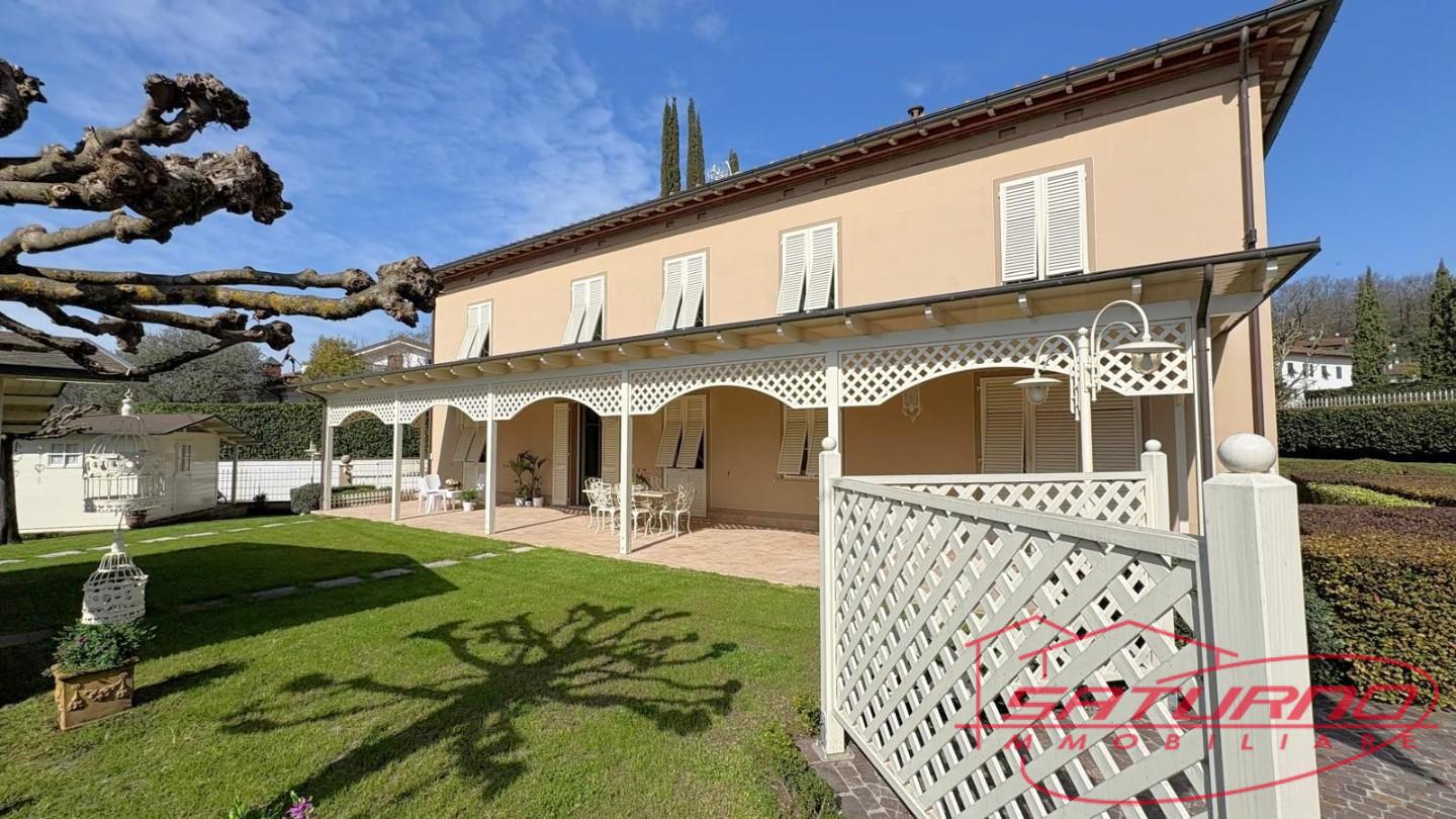 Villa con giardino, Lucca arsina
