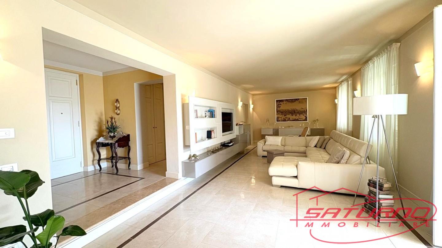 Villa con giardino, Lucca arsina