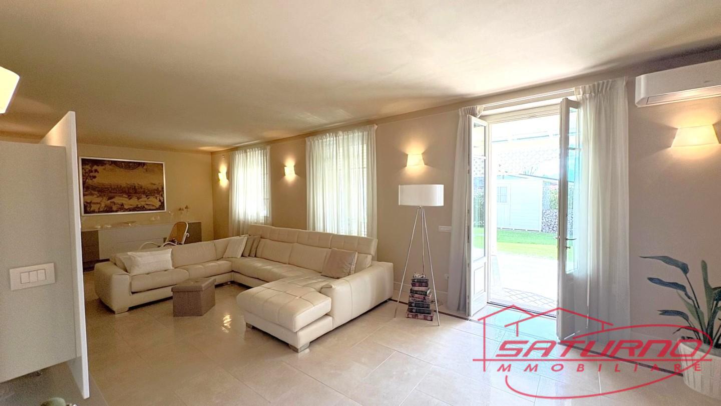 Villa con giardino, Lucca arsina