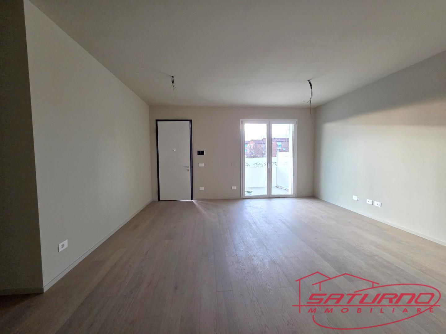 Quadrilocale con terrazzo, Capannori segromigno in monte