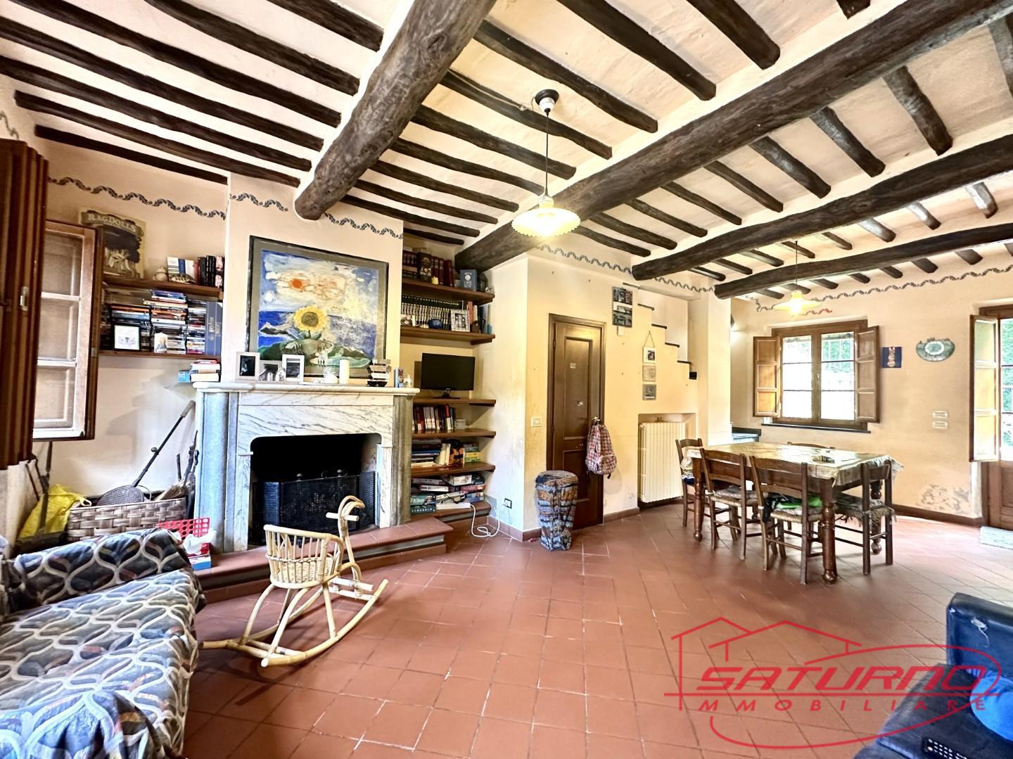 Rustico con giardino, Capannori gragnano