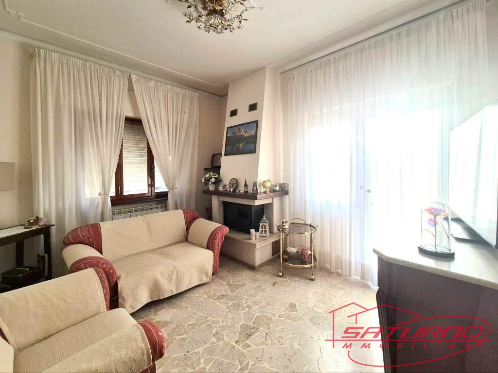 Villa con giardino, Capannori marlia