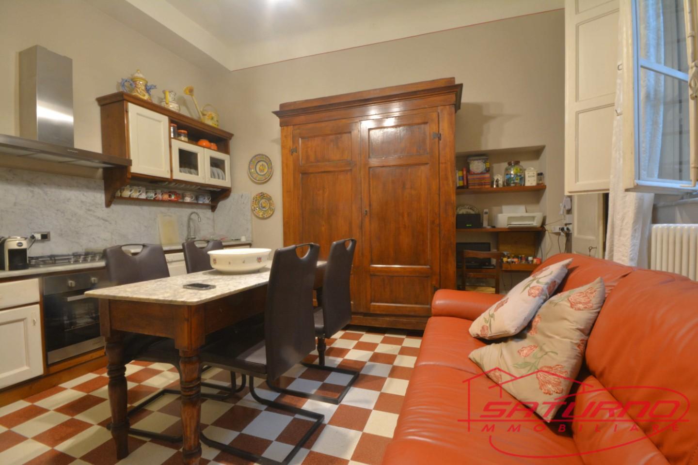 Trilocale in vendita, Lucca centro storico