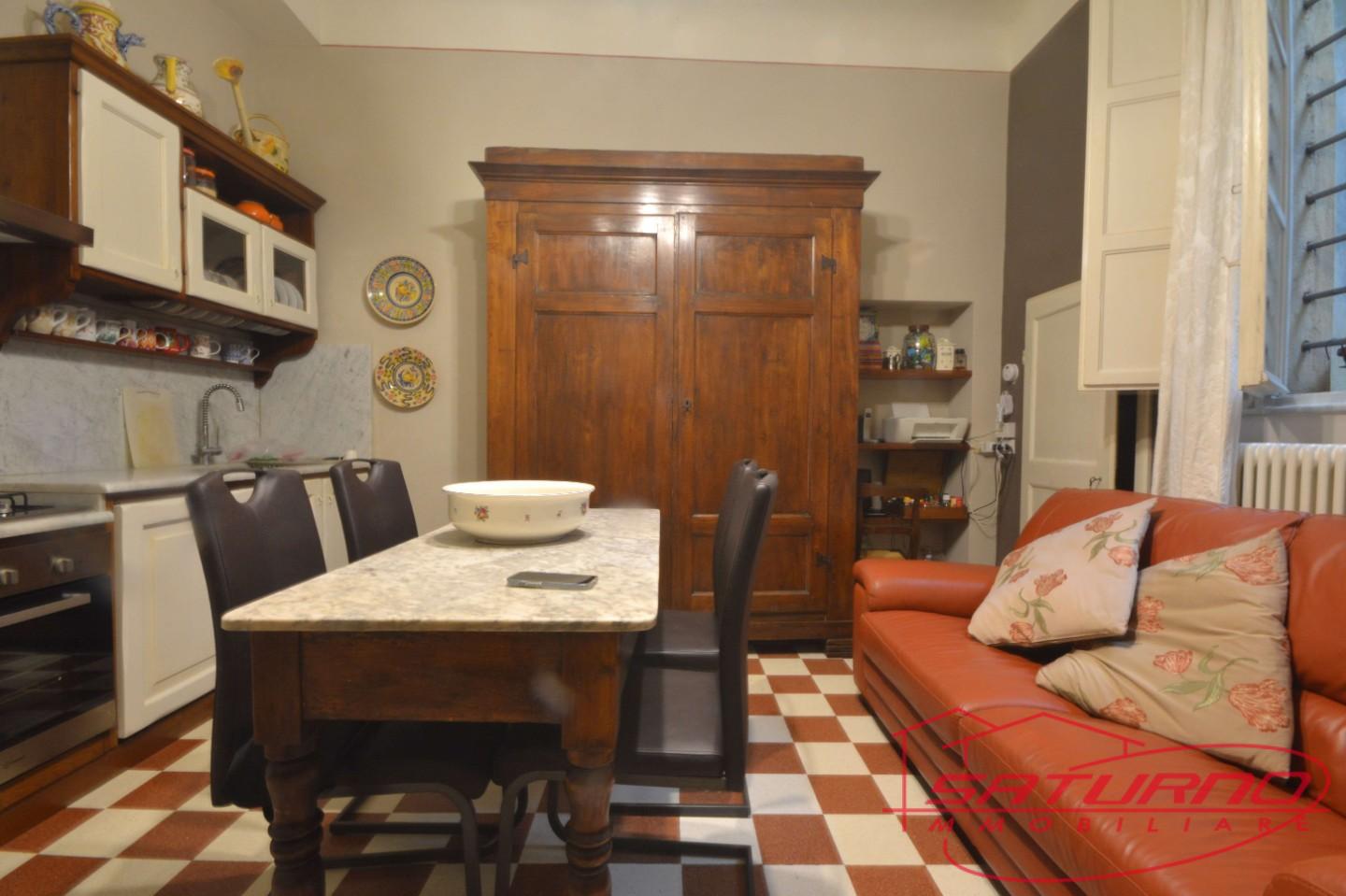 Trilocale in vendita, Lucca centro storico